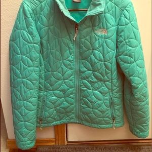 NWOT North Face quilted down jacket